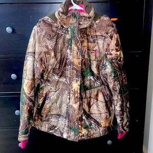 Women’s Realtree Camo Winter Jacket size L